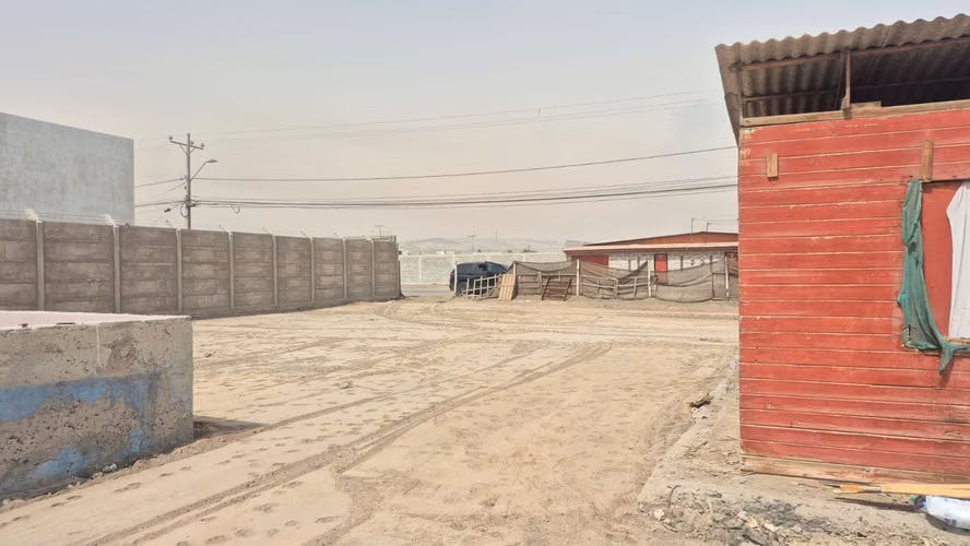VENTA DE TERRENO URBANO DE 2.500 M2 EN VILLA FRONTERA - Imagen 2