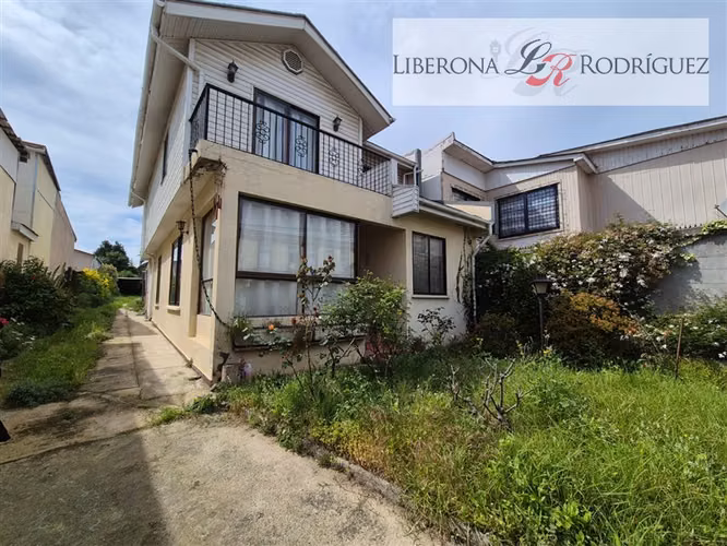 Casa en venta de 4 dorm. en Valparaíso
