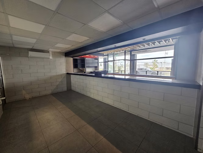 Local Comercial En Arriendo, Piso 1, en Av. Francisco Bilbao - Imagen 7