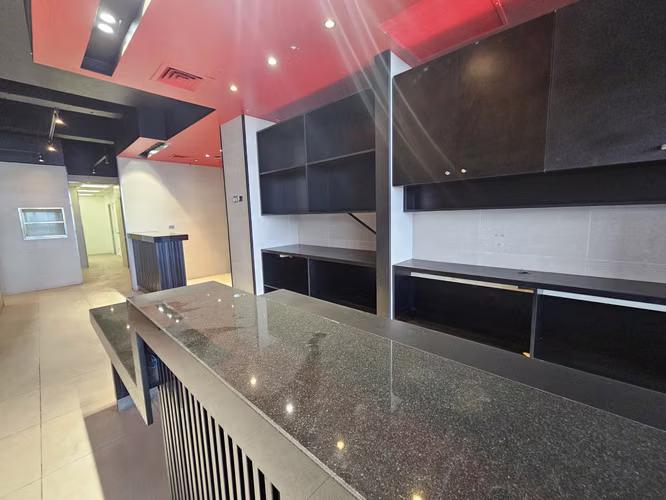 Local Comercial En Arriendo, Piso 1, en Av. Francisco Bilbao - Imagen 5