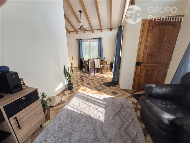 Venta Parcela de 5521mts con dos casas 217 mts útiles - Imagen 29