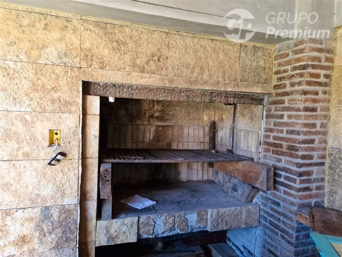 Exclusiva Casa Familiar en Loteo Las Vizcachas 349 m2 const - Imagen 23