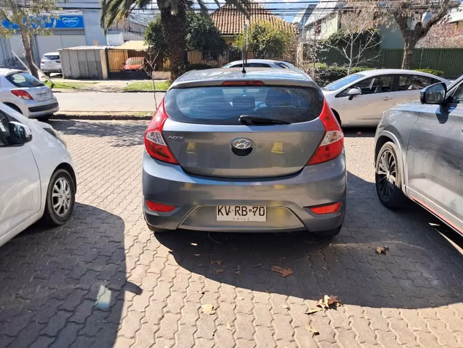 Hyundai accent 2018 - Imagen 3