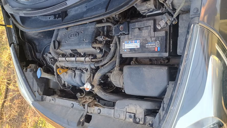 2014 Kia Rio 4 1.4 EX 4X2 6MT 4P. - Imagen 6