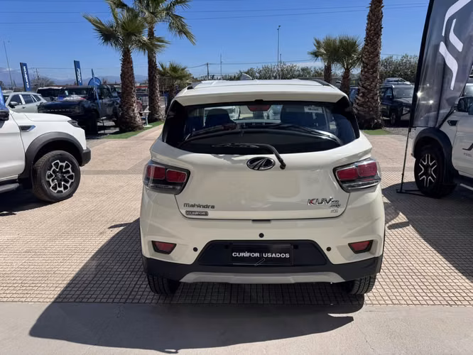 MAHINDRA KUV100 1.2 - Imagen 5