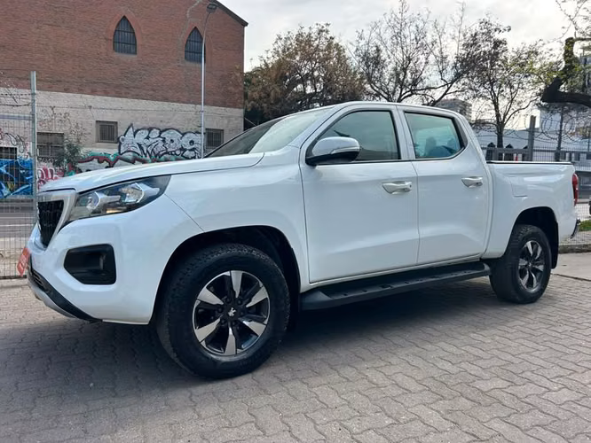 PEUGEOT LANDTREK ACTIVE BLUEHDI 180 4X4 AT - 2023 | 4686