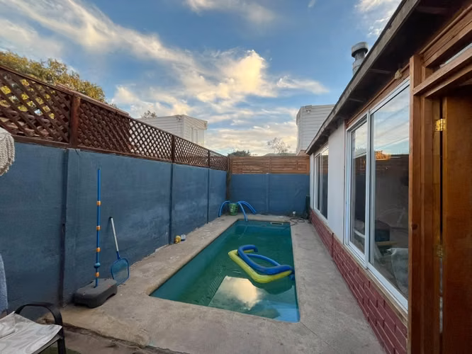 SE VENDE CASA EN EXCLUSIVO COND. MIRADOR DEL VALLE COPIAPO - Imagen 11