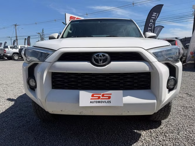 TOYOTA 4 RUNNER SR5 4X4 AT 2014 - Imagen 3