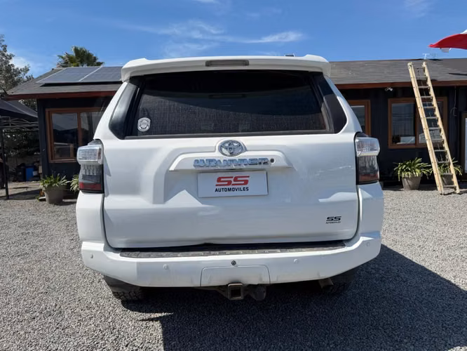 TOYOTA 4 RUNNER SR5 4X4 AT 2014 - Imagen 7