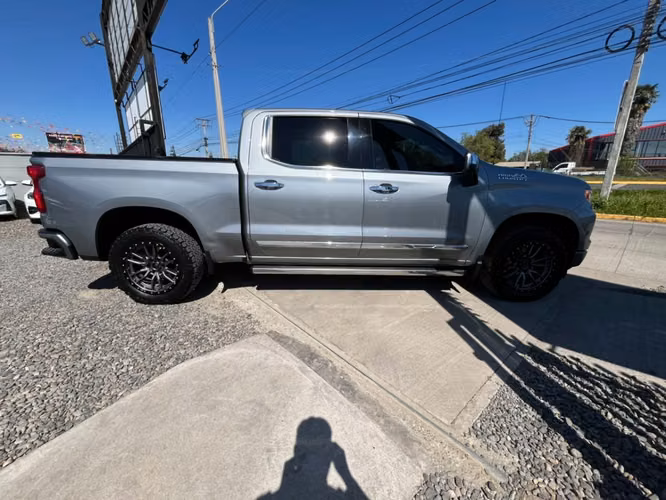 CHEVROLET SILVERADO HIGH COUNTRY 4X4 3.0 2024 - Imagen 7