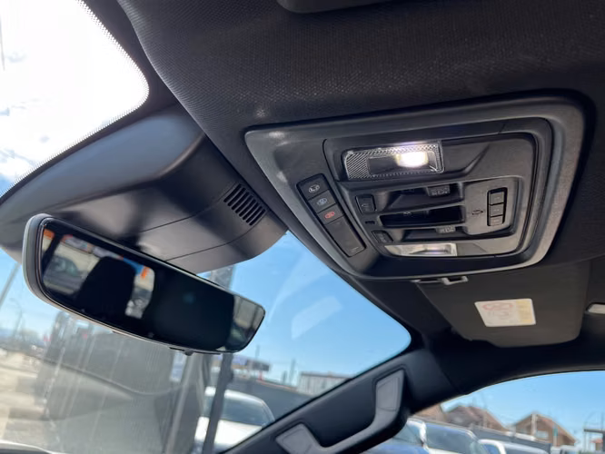 CHEVROLET SILVERADO ZR2 4X4 6.2 AUT 2023 - Imagen 9