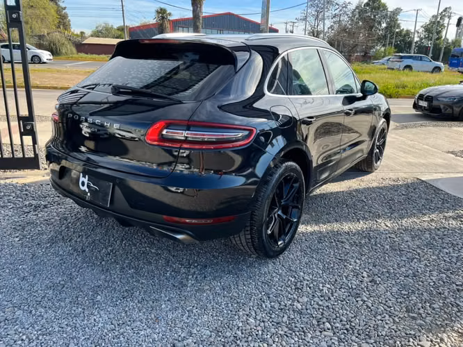 PORSCHE MACAN R4 2016