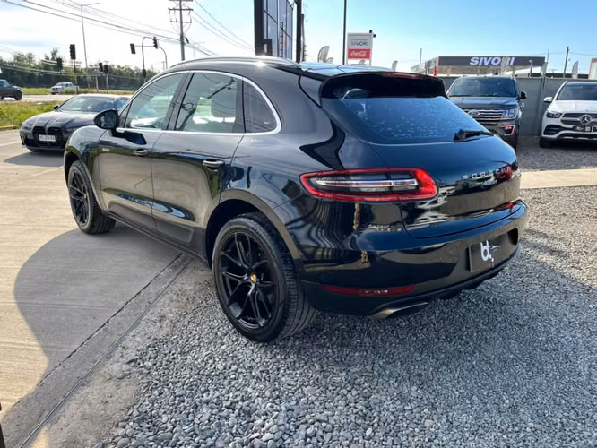 PORSCHE MACAN R4 2016