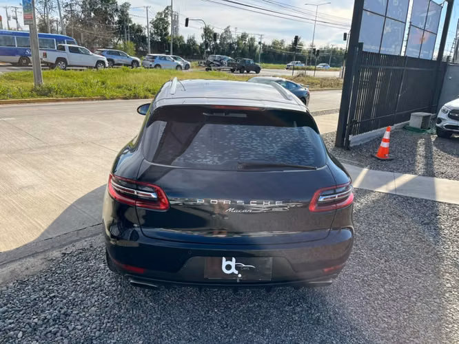 PORSCHE MACAN R4 2016