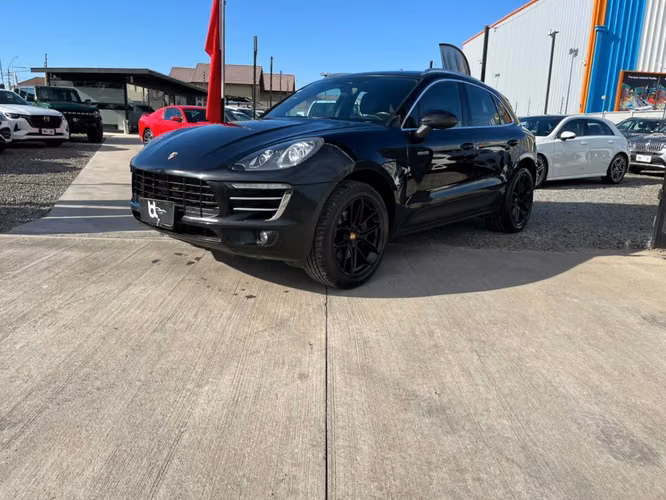 PORSCHE MACAN R4 2016