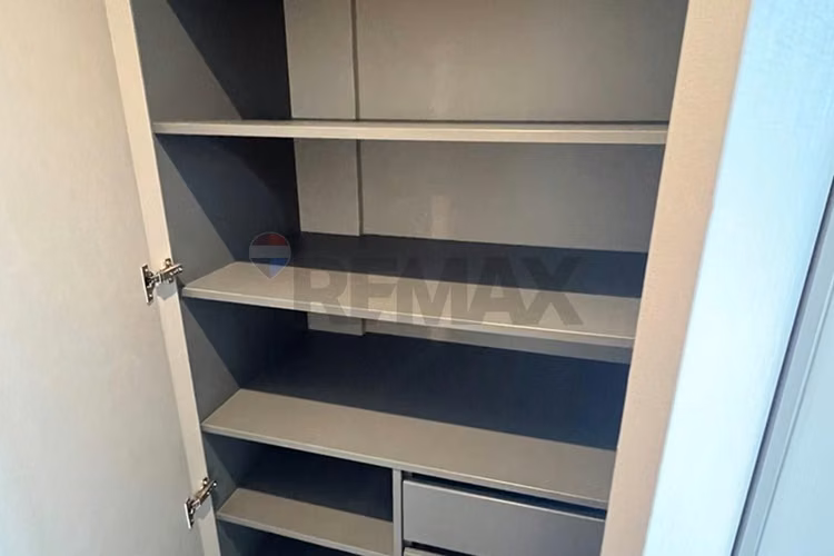 Tu nuevo hogar en vitacura: moderno y confortable