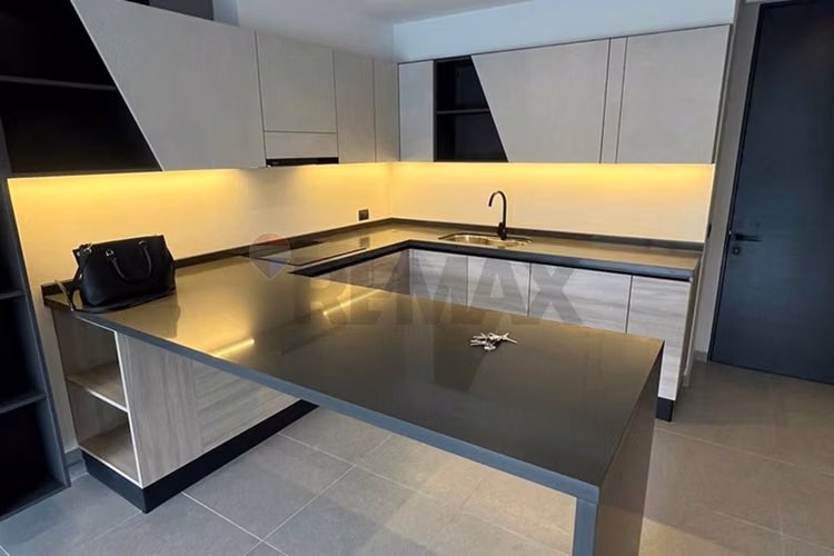 Tu nuevo hogar en vitacura: moderno y confortable