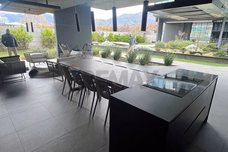 Tu nuevo hogar en vitacura: moderno y confortable