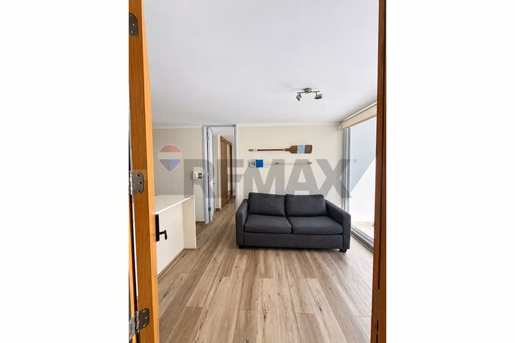 Arriendo departamento amoblado con terraza - Imagen 4