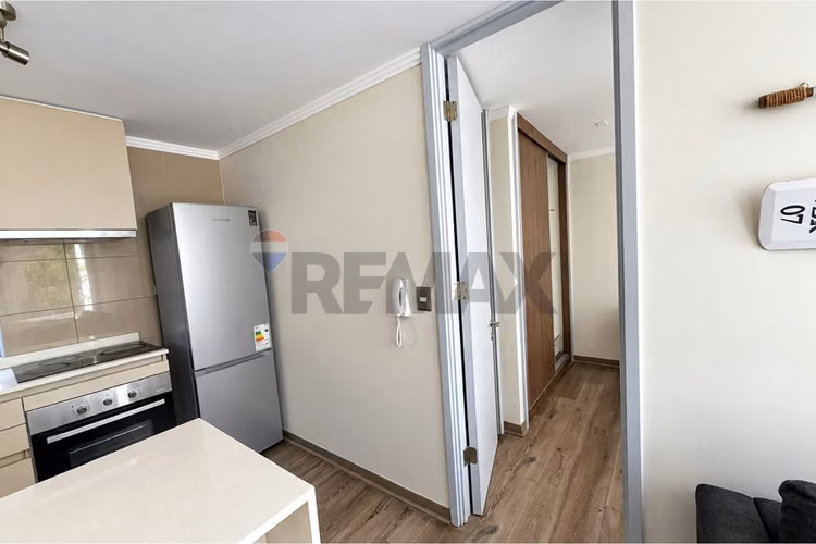 Arriendo departamento amoblado con terraza - Imagen 7
