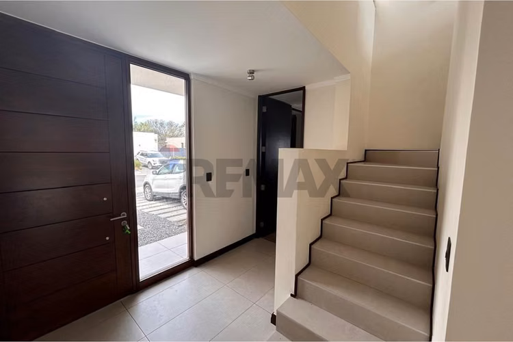 Casa cond. piedra roja, chicureo. 3d+3b+serv - Imagen 18