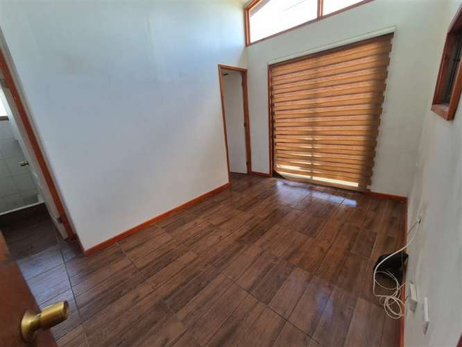 Casa en venta de 4 dorm. en Rengo