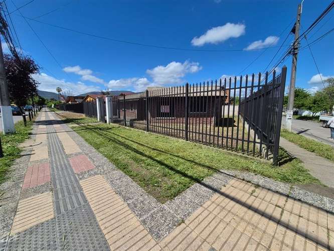 Casa en venta de 4 dorm. en Rengo