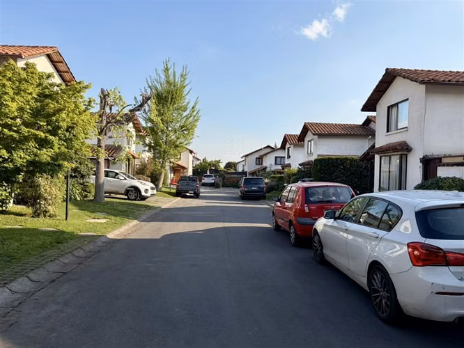 En condominio seguro y remodelada, 4D, 3B+serv, impecable - Imagen 51