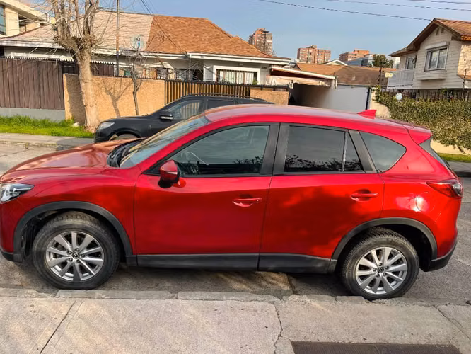Vendo MAZDA CX-5 2017 Roja