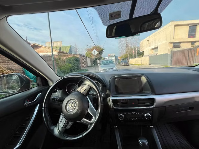Vendo MAZDA CX-5 2017 Roja - Imagen 3