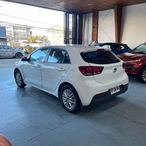 Kia Rio 5 EX 1.4 2019 - Imagen 4