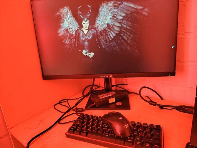 Se vende monitor Omen 165hz, Mouse Red Dragon original y teclado Red Dragon Original