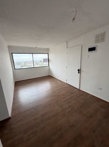 SE VENDE DPTO REMODELADO 2D 1B PEÑALOLEN