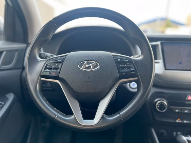 Hyundai Tucson GLS PREMIUM 4X4 2.0 AT 2016 - Imagen 16