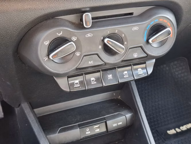 KIA SOLUTO 2023 - Imagen 17