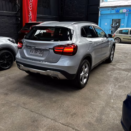 Mercedes Benz GLA 