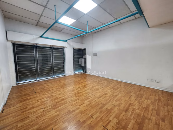 ARRIENDO LOCAL COMERCIAL SECTOR PARQUE ECUADOR - Imagen 7
