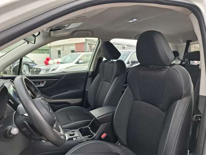 SUBARU FORESTER 2025