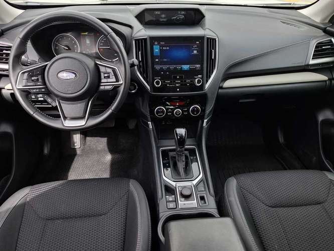 SUBARU FORESTER 2025