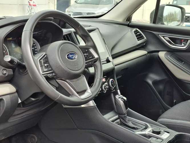 SUBARU FORESTER 2025