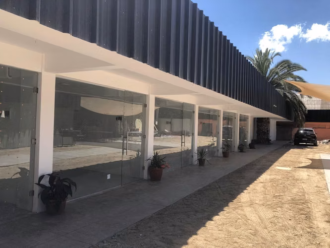 OPORTUNIDAD ÚNICA! Locales comerciales Nuevos a Pasos de Metro Plaza de Puente Alto 