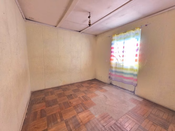 VENTA CASA ESQUINA EN LAS CONDES |URETA BRAVO PROPIEDADES| - Imagen 5