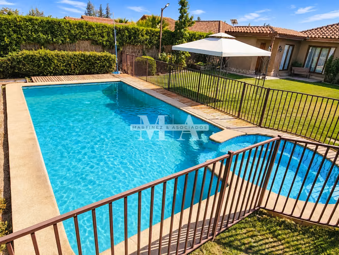  Vende Casa 5D 4B + 5 Est. + Piscina Bosques de Chena Maipú - Imagen 7