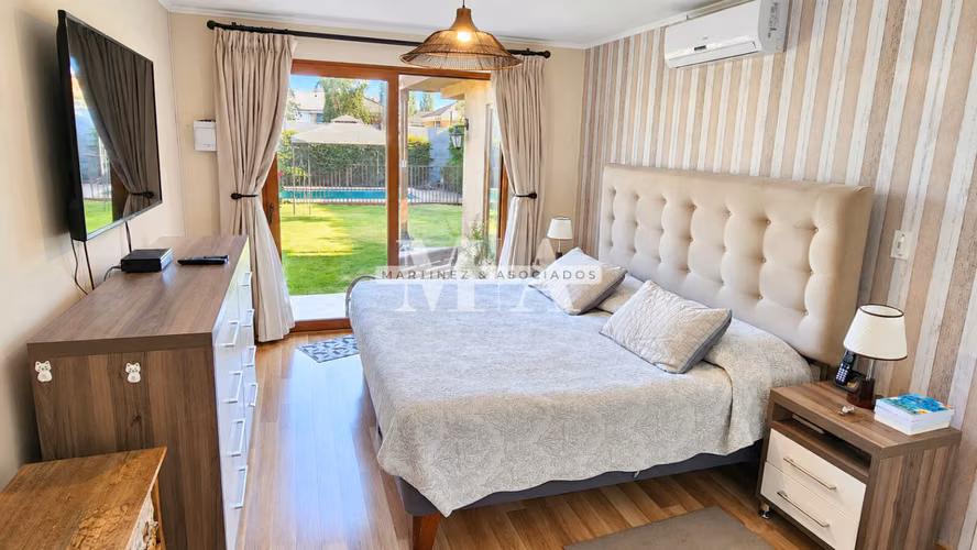  Vende Casa 5D 4B + 5 Est. + Piscina Bosques de Chena Maipú - Imagen 17