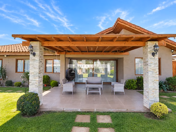  Vende Casa 5D 4B + 5 Est. + Piscina Bosques de Chena Maipú - Imagen 9