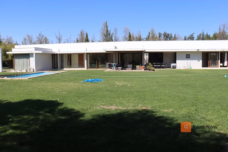 Casa 284m² + Casa Interior 45m², El Algarrobal II