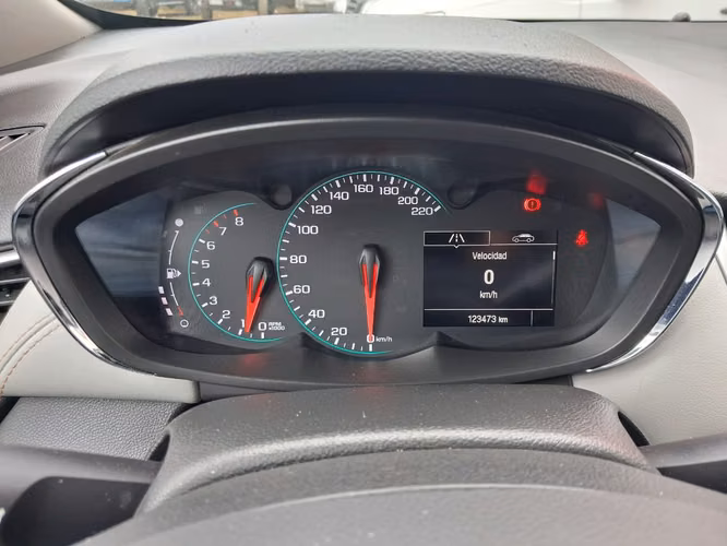 CHEVROLET TRACKER LT 1.8 2018 - Imagen 7