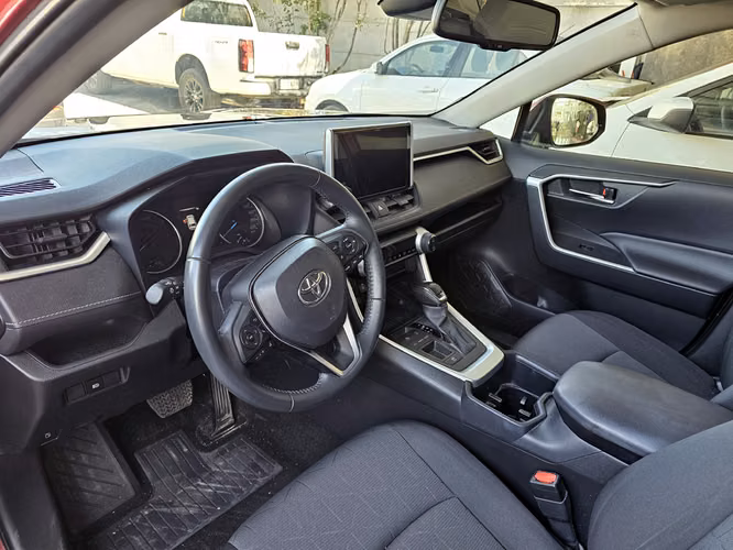 TOYOTA RAV4 2024 - Imagen 39