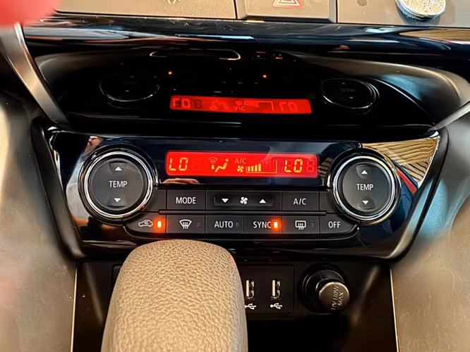 MITSUMITSUBISHI ECLIPSE CROSS
