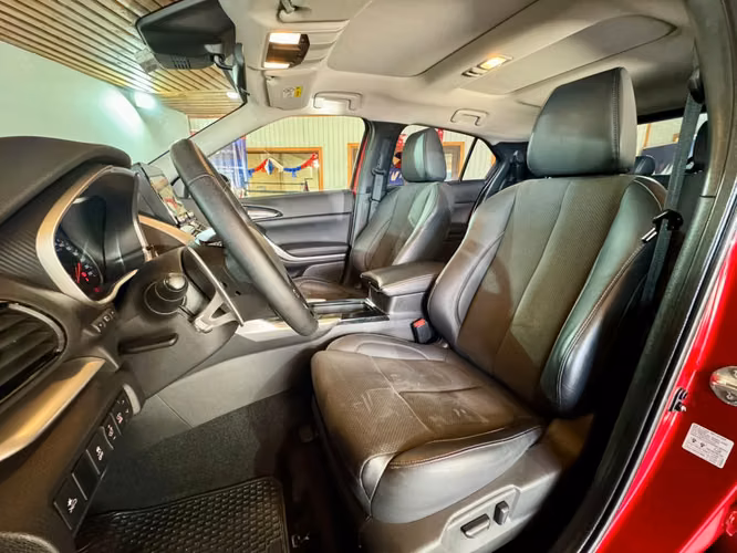 MITSUMITSUBISHI ECLIPSE CROSS